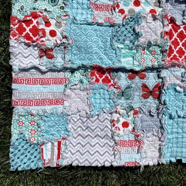 Coral and Teal Raggedy Quilt – Crib Size
