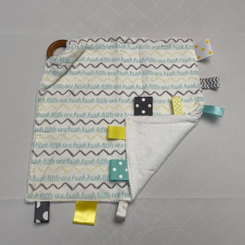 Hush Little One Baby Teething Blanket