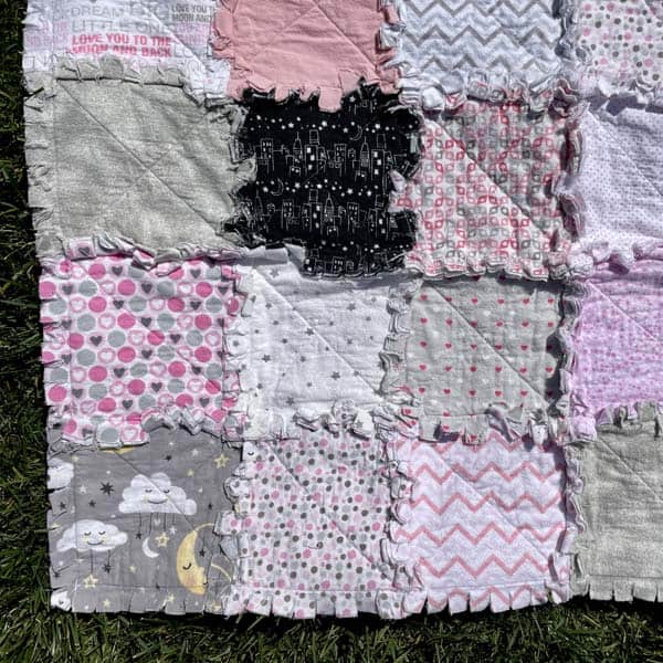 Moon and Stars Raggedy Quilt – Crib Size
