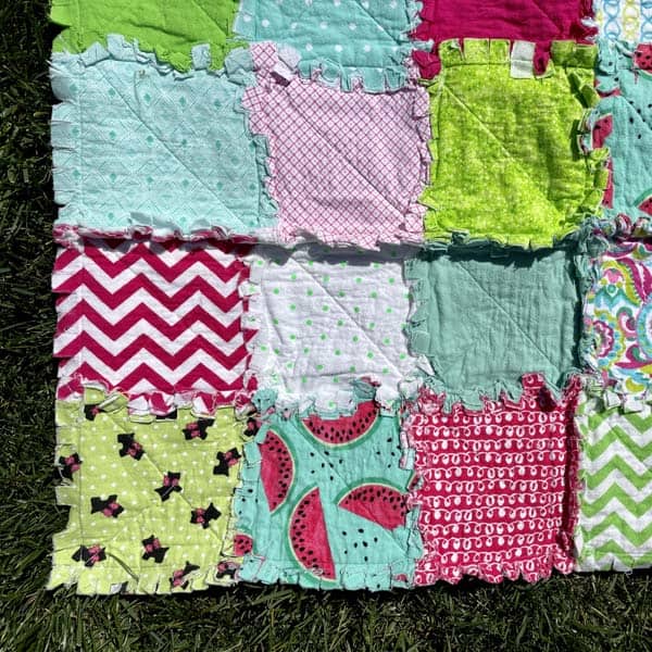 Watermelon Raggedy Quilt – Crib Size